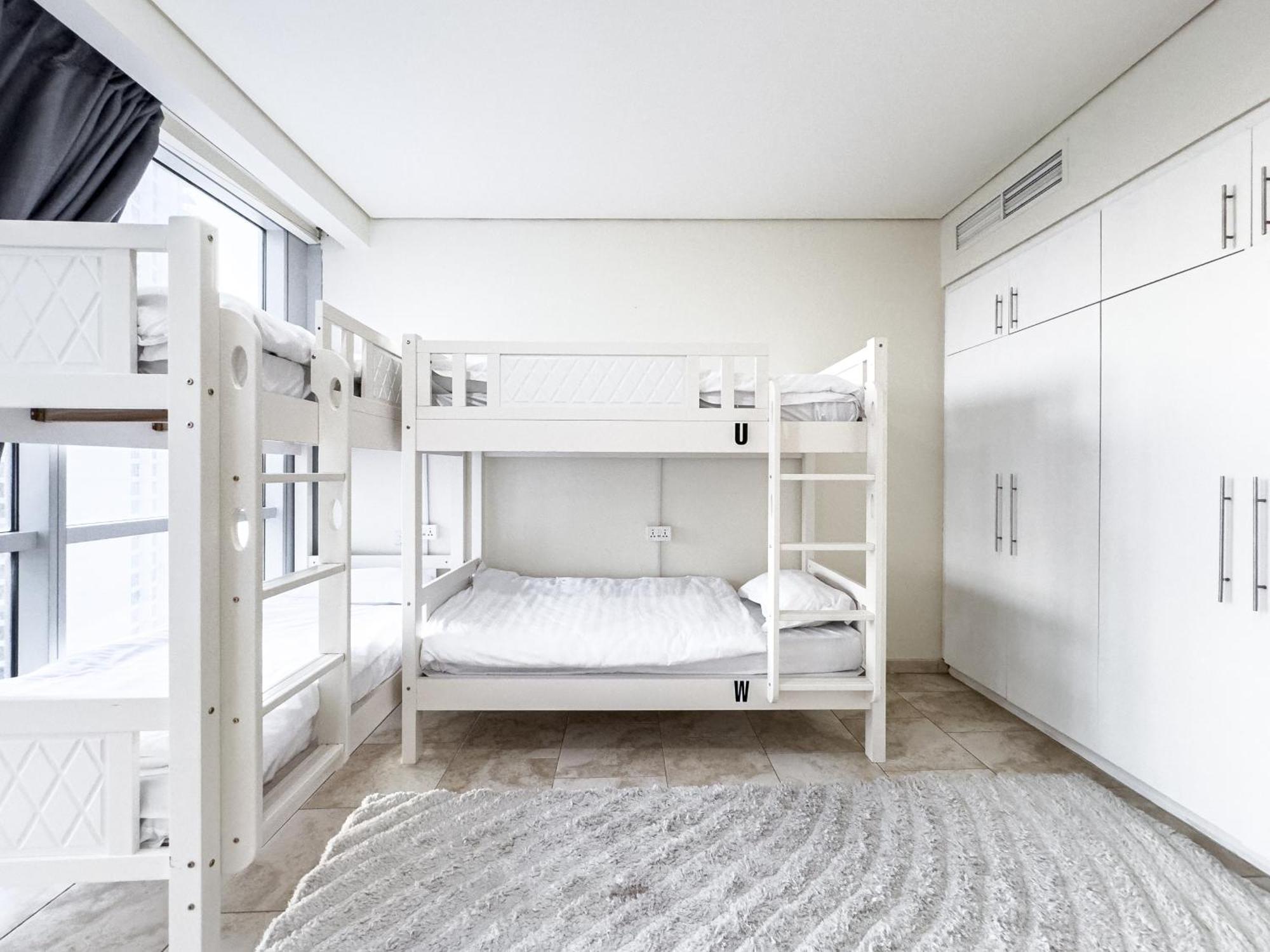 Ar Holiday Home Jbr Дубай Екстериор снимка